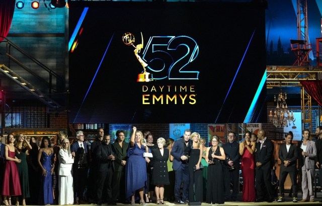 Trend visualization for 52nd daytime emmy awards