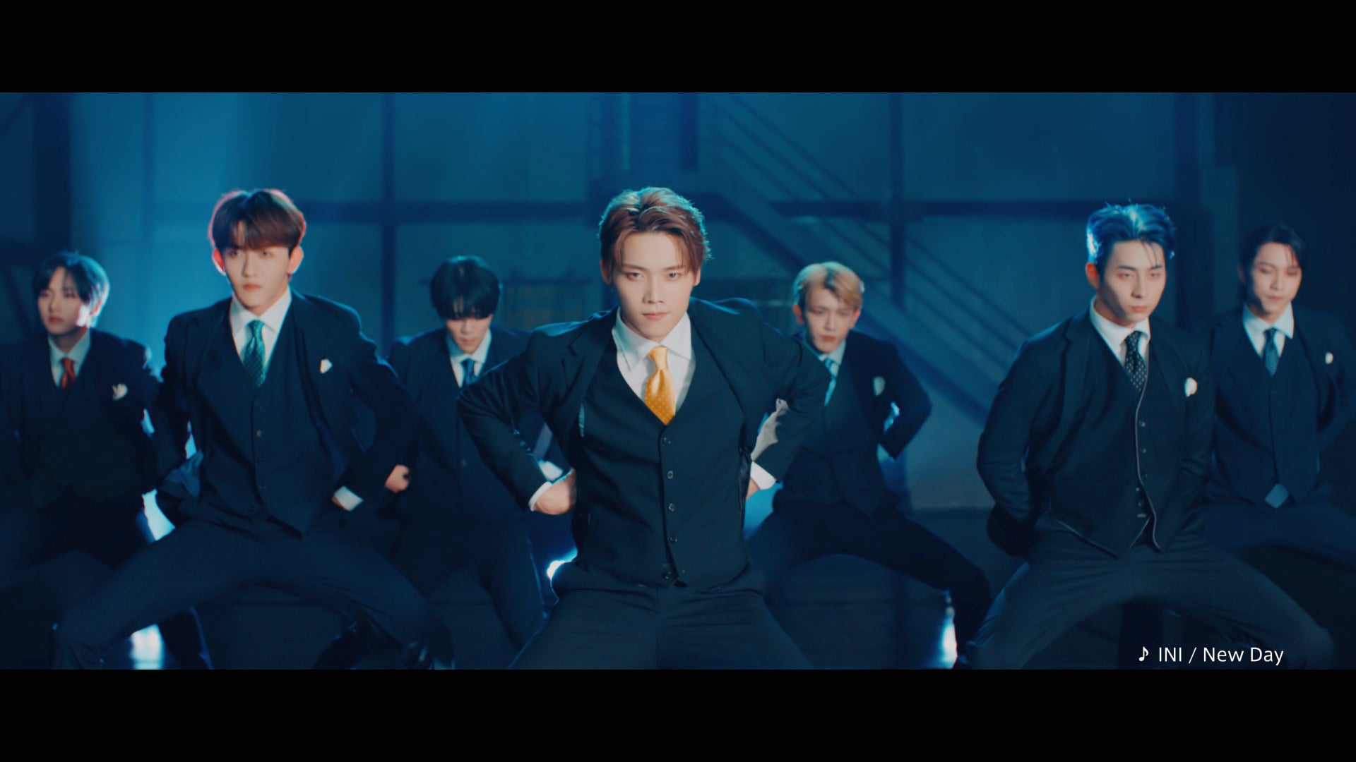 INI佐野雄大のキャンペーン活動や若者フォーラムへの参加を示す画像