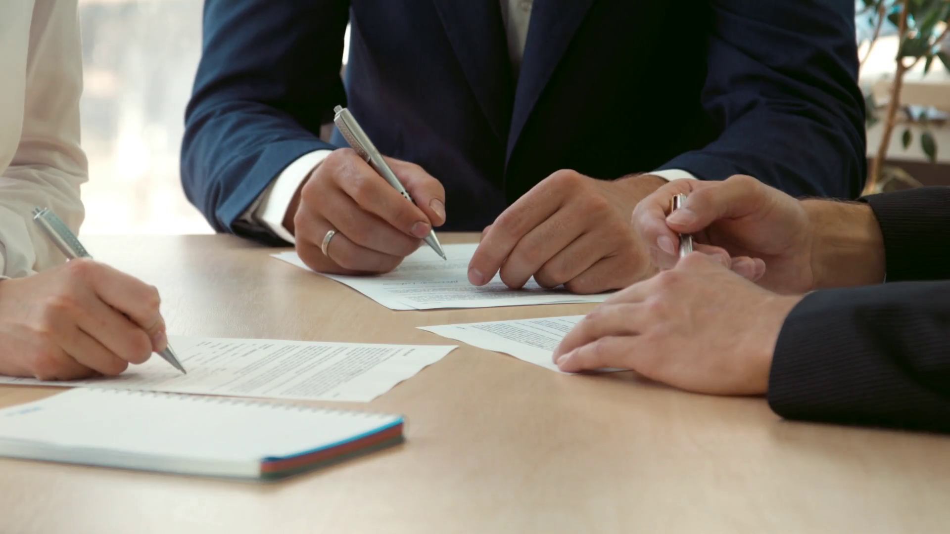 agreement_signing