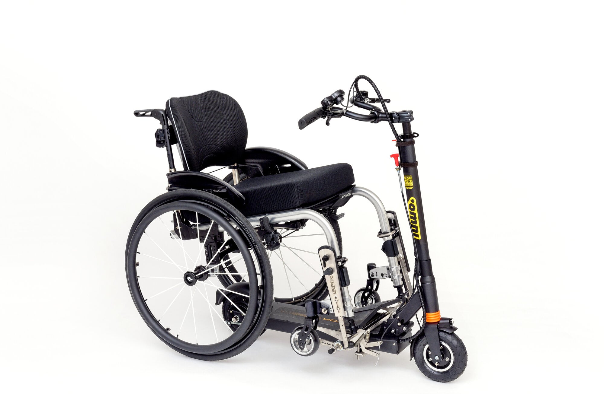 Fauteuil roulant moderne avec technologie embarquée