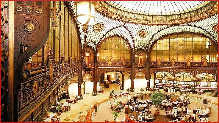 Intérieur d'une agence bancaire Société Générale