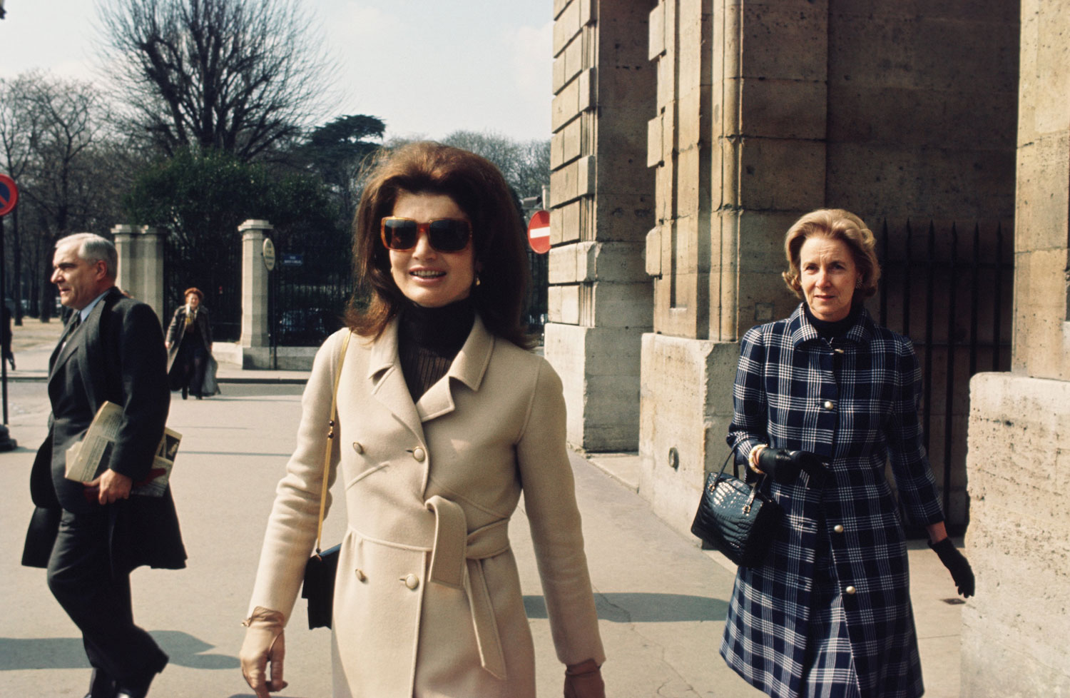 Trend visualization for jackie o
