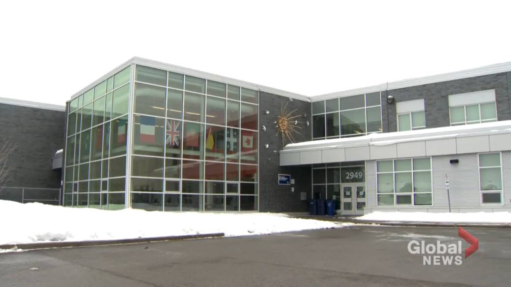 Trend visualization for quebec school closures