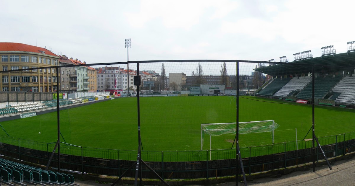 Enceinte sportive lors d'un match de nuit